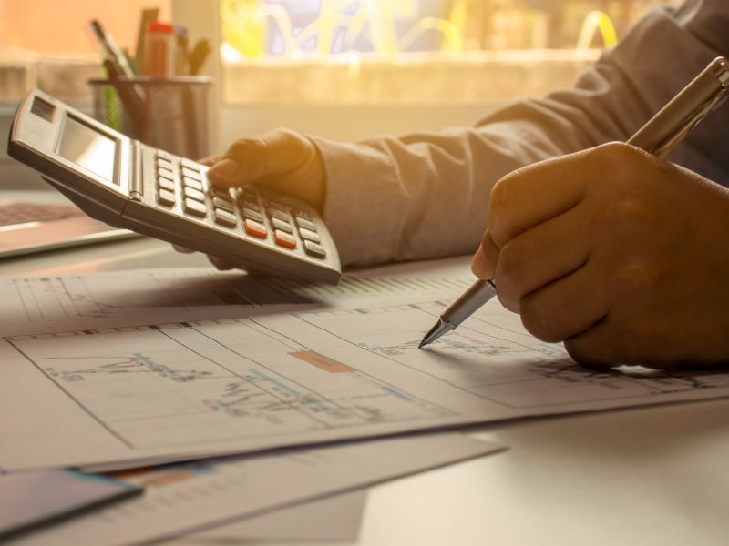 como começar a investir com pouco dinheiro educação