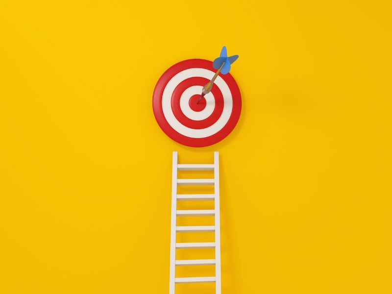 como começar a investir com pouco dinheiro metas